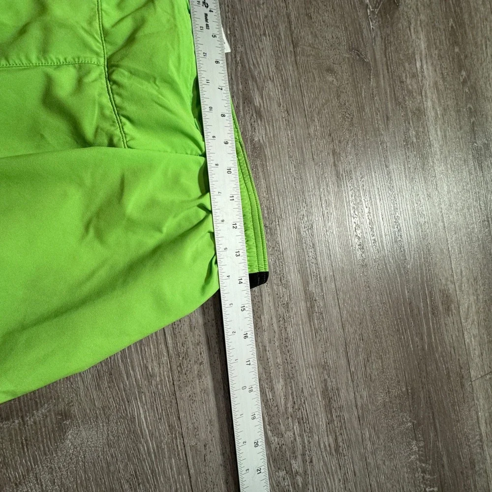 Nike Shorts Mens M Green Black Performance Dri-FIT Run Stride 2-in-1 DX0841-313
